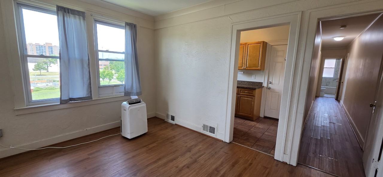 3410 Rosa Parks Blvd #2 - Photo 7 of 15