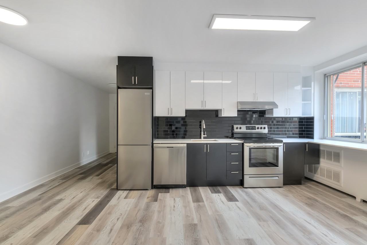 3635 Avenue Ridgewood - Photo 2 of 19