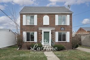 featured image of 1612 Berdan Ave #2