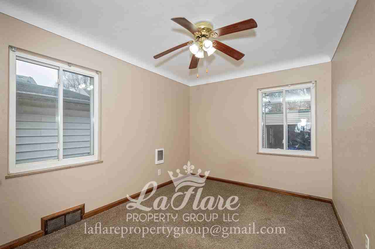 1612 Berdan Ave #2 - Photo 7 of 13