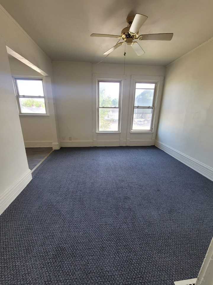 2334 W National Ave #2334A - Photo 2 of 7