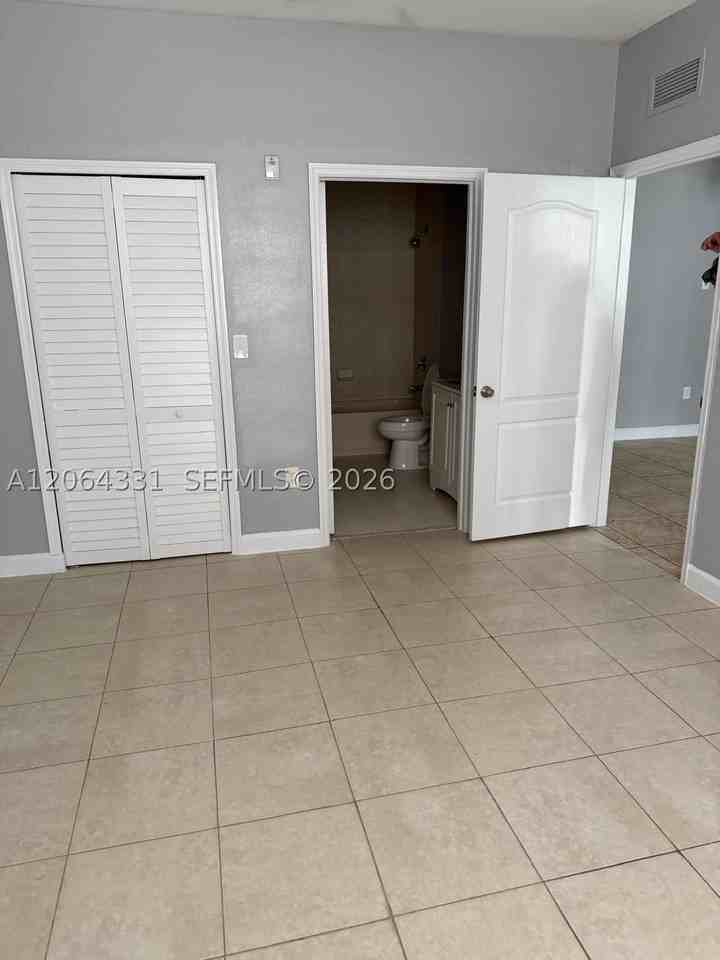 2903 Se 17th Ave #110 - Photo 3 of 14