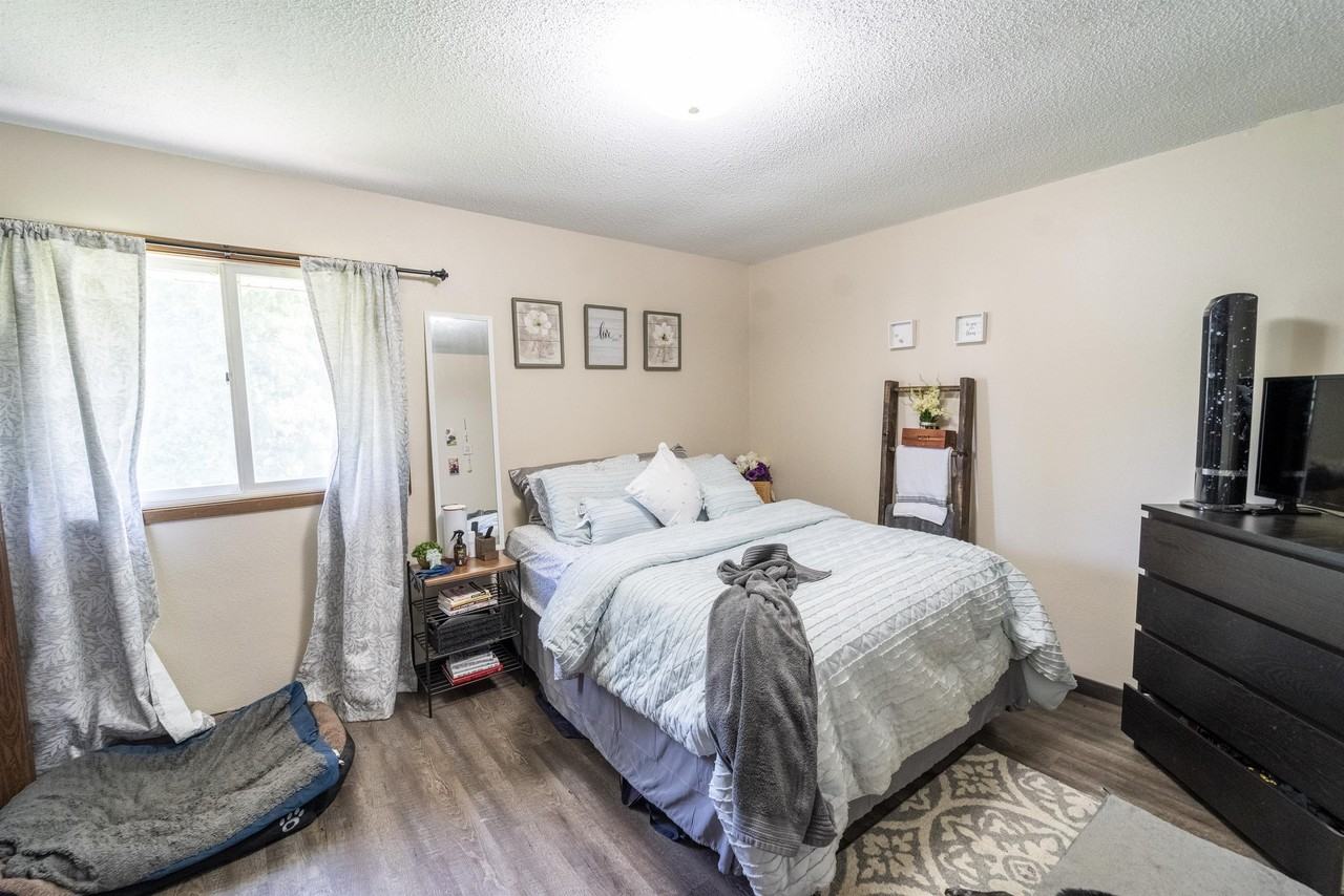 204 4th Ave #2 - Photo 3 of 12