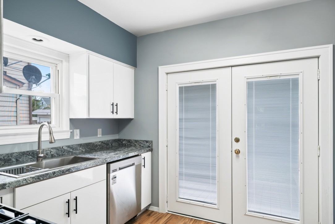 2413 Montclair Ave #1 - Photo 6 of 27