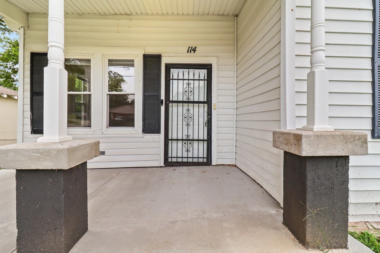 114 Emory St #1 - Photo 6 of 30