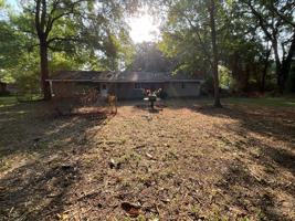 featured image of 131 Estates Ct #1