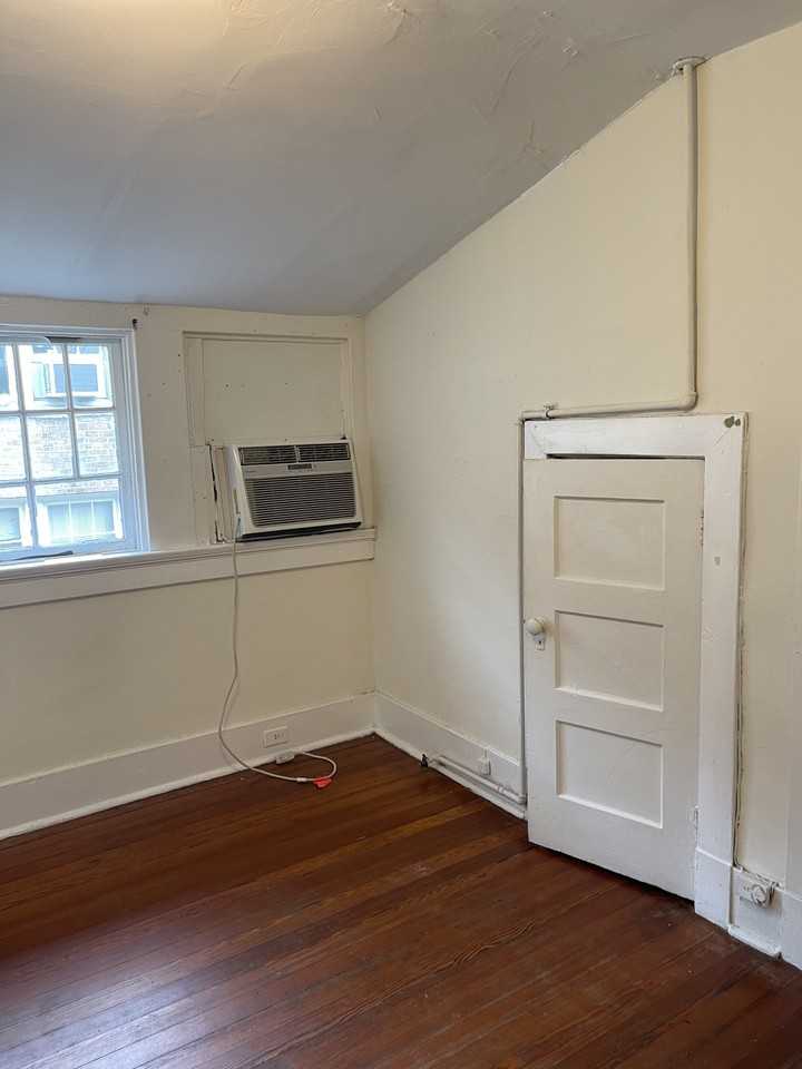 7819 Saint Charles Ave #I - Photo 2 of 10