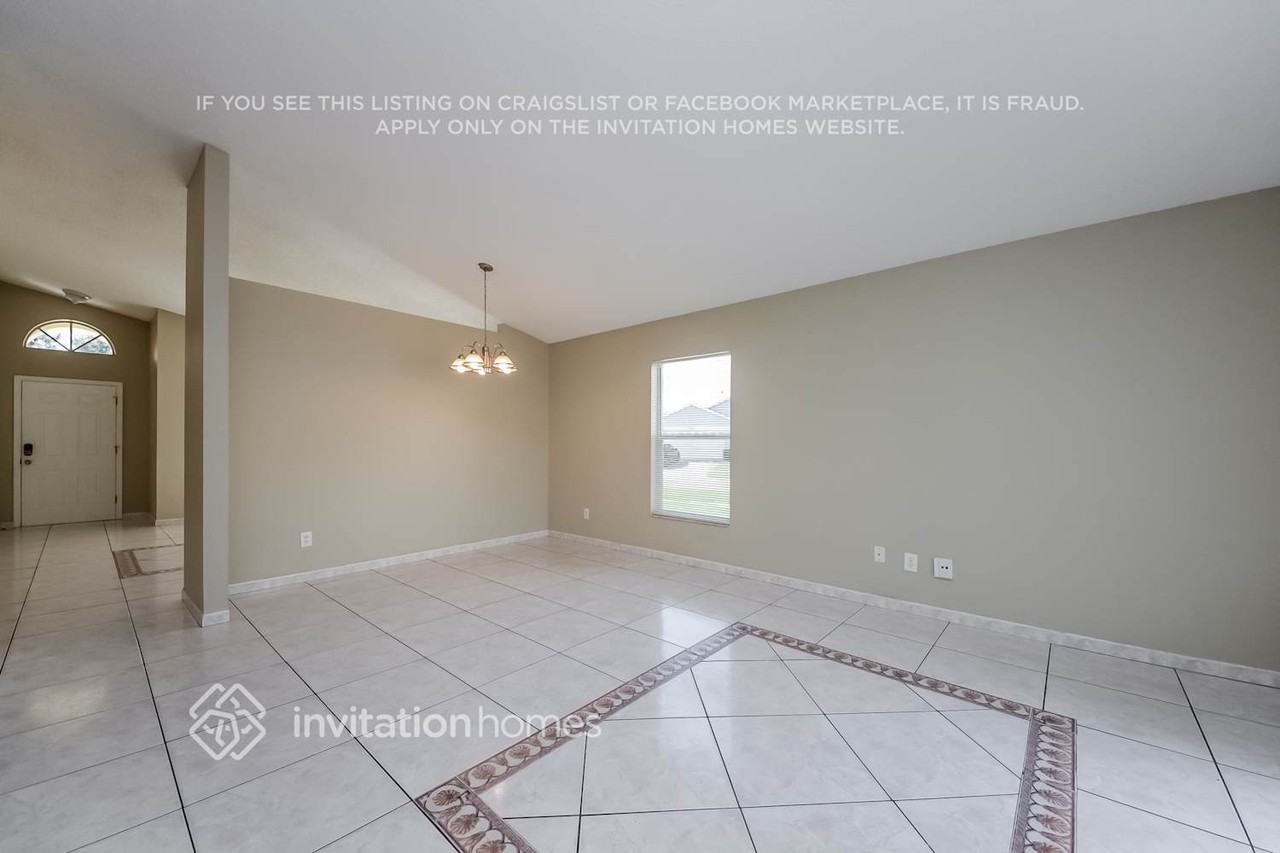 1422 Coldwater Ct - Photo 3 of 18