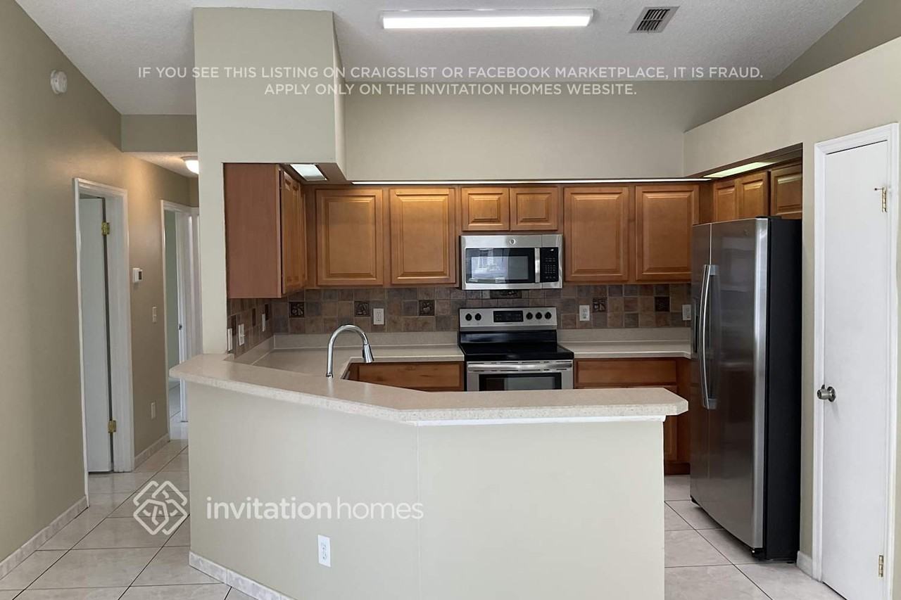 1422 Coldwater Ct - Photo 6 of 18