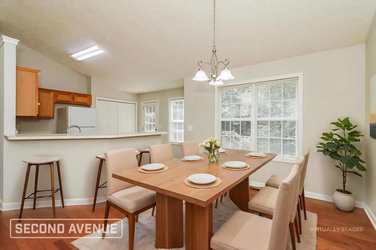 860 Courthouse Park Dr - Photo 4 of 28