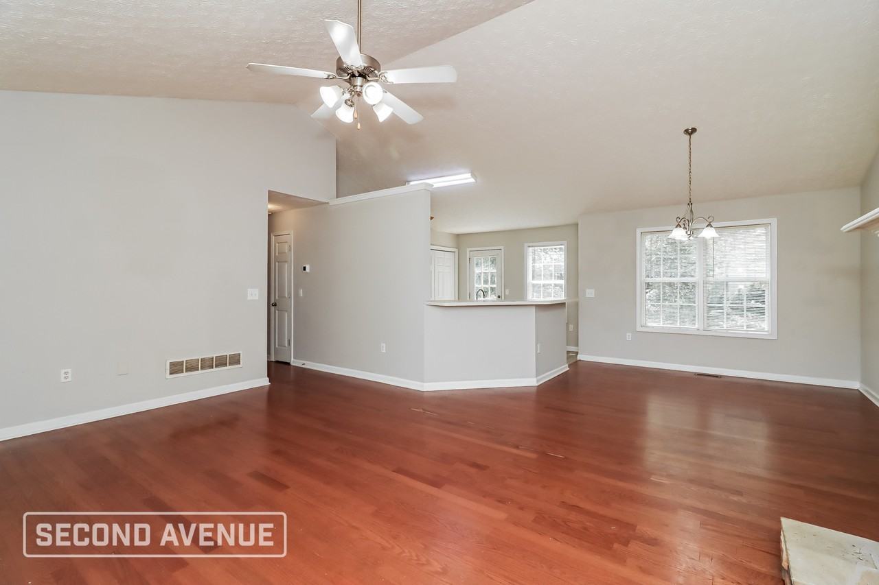 860 Courthouse Park Dr - Photo 7 of 28