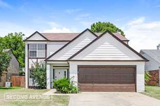 2712 Creekwood Ln - Photo 1 of 1