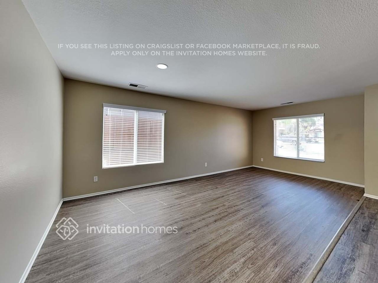 25375 Mountain Springs St - Photo 5 of 18