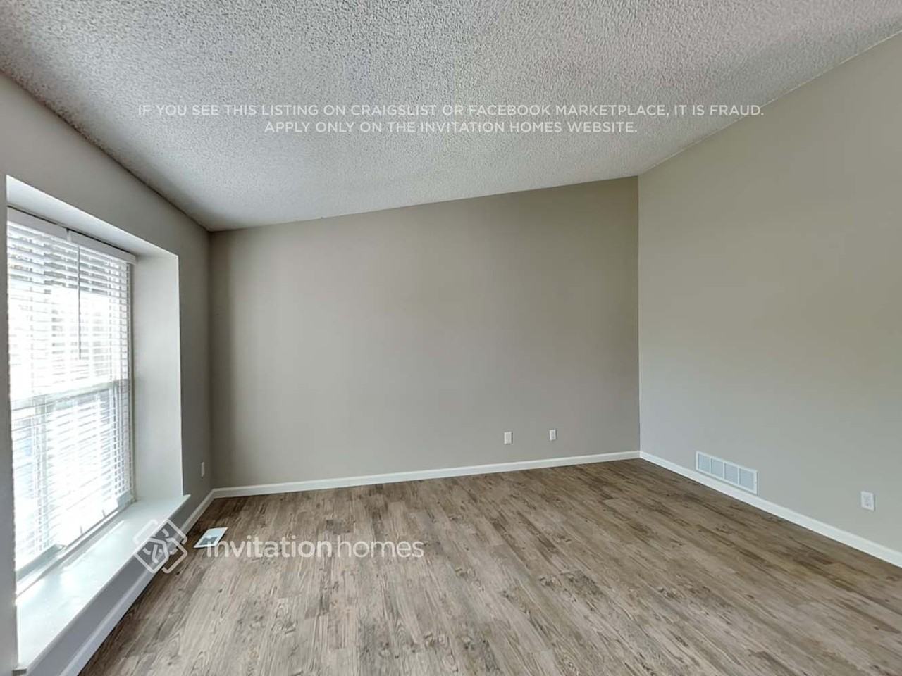5829 S Perth Pl - Photo 6 of 20