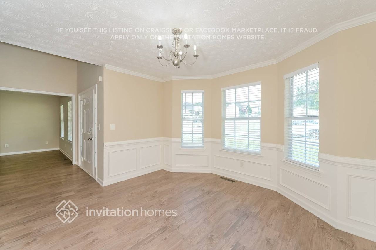 559 Michael Cir - Photo 6 of 19