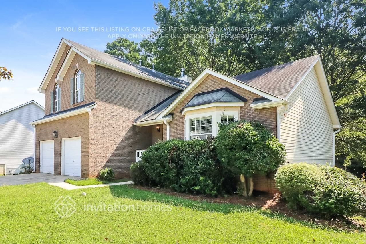 5725 Crystal Springs Way - Photo 4 of 18