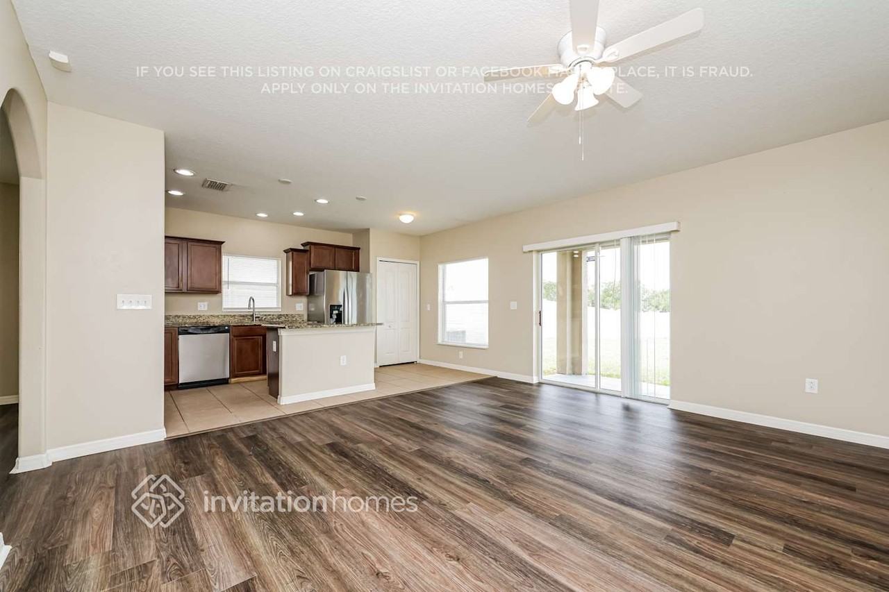 1047 Seminole Sky Dr - Photo 4 of 18