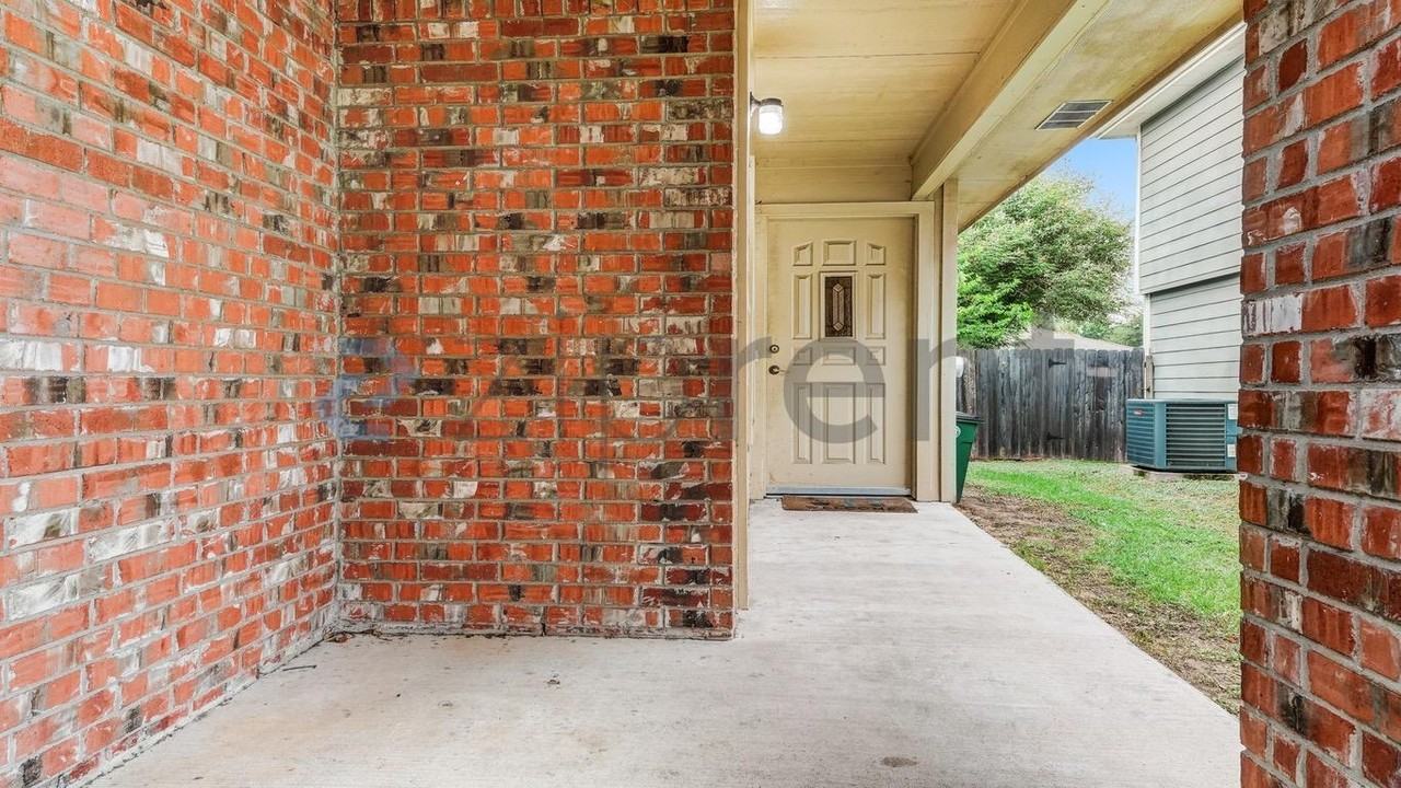 1412 Poppy Seed Ln - Photo 3 of 28