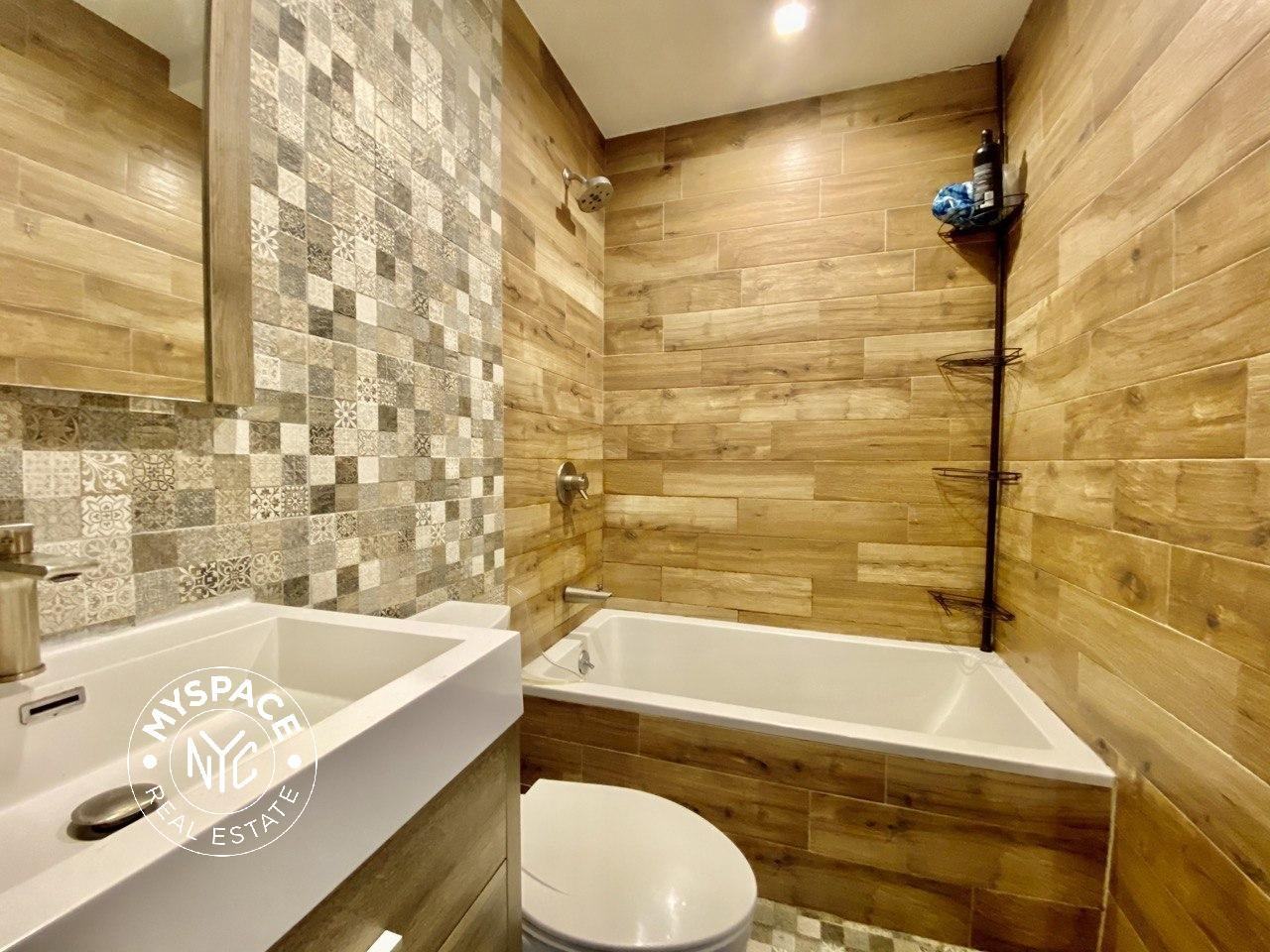484 Harman St #2B - Photo 6 of 6