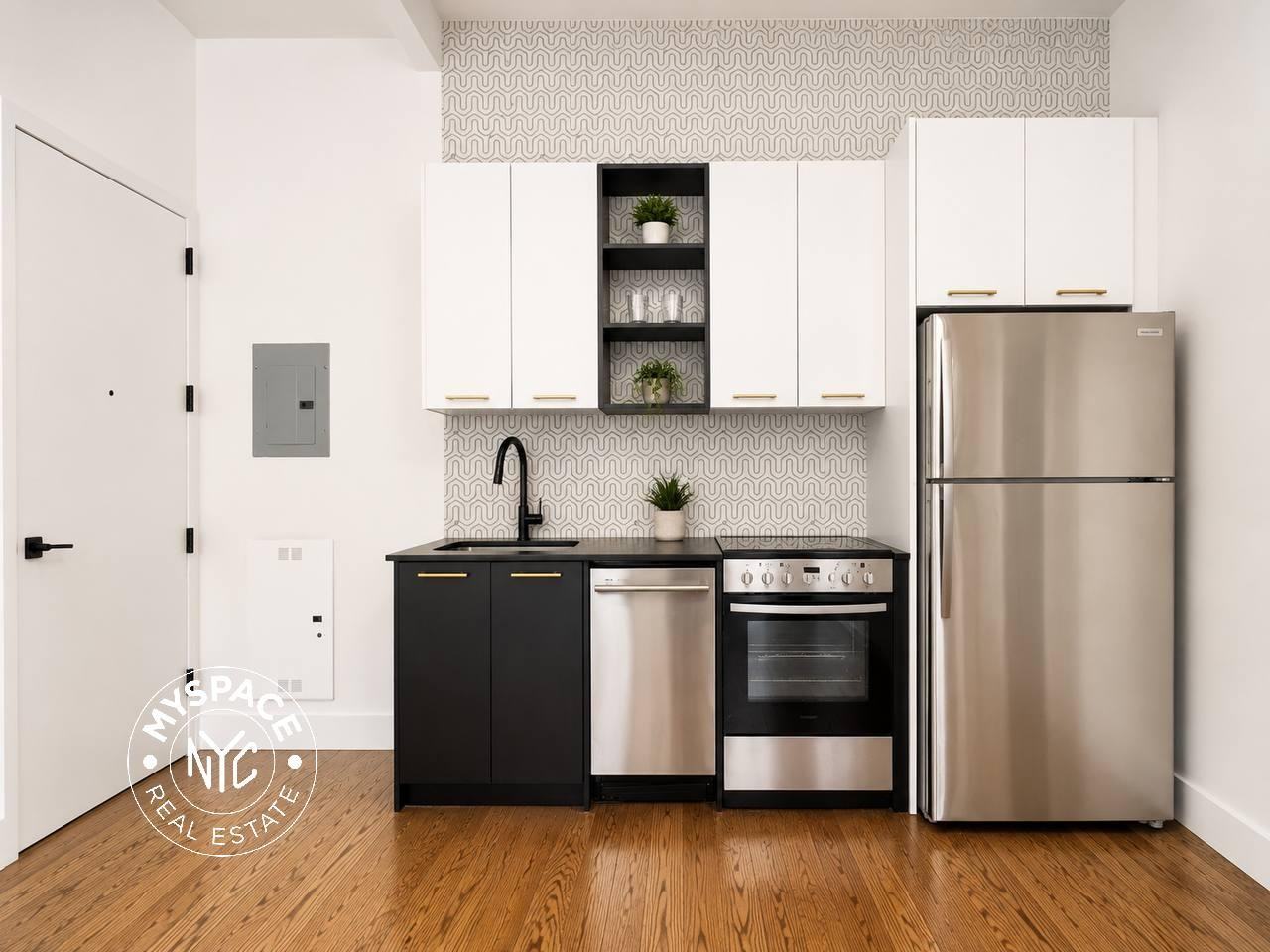 61 Malcolm X Blvd #1A - Photo 3 of 5