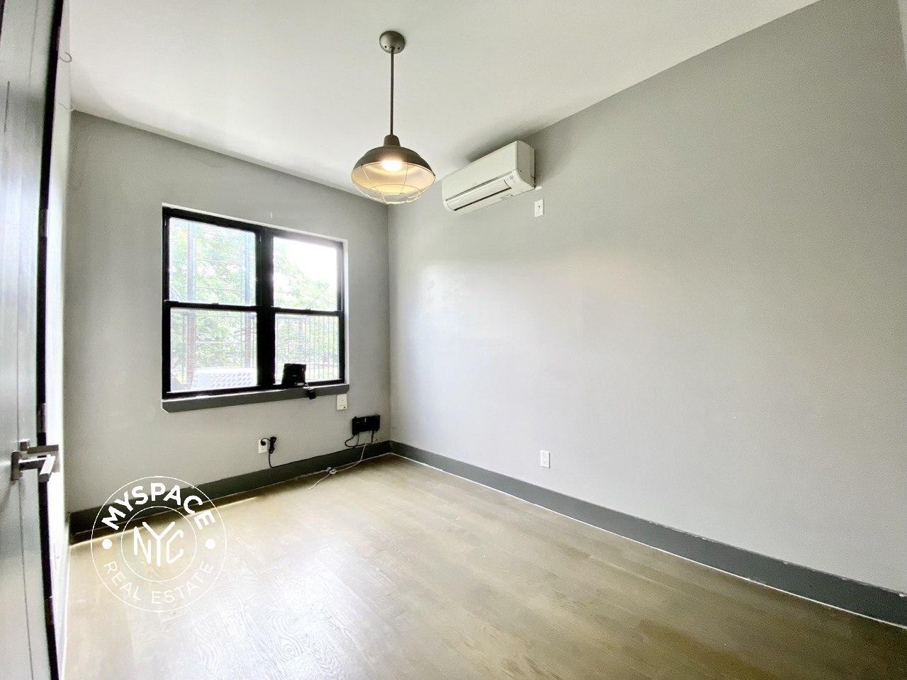 1820 Palmetto St #2 - Photo 4 of 9