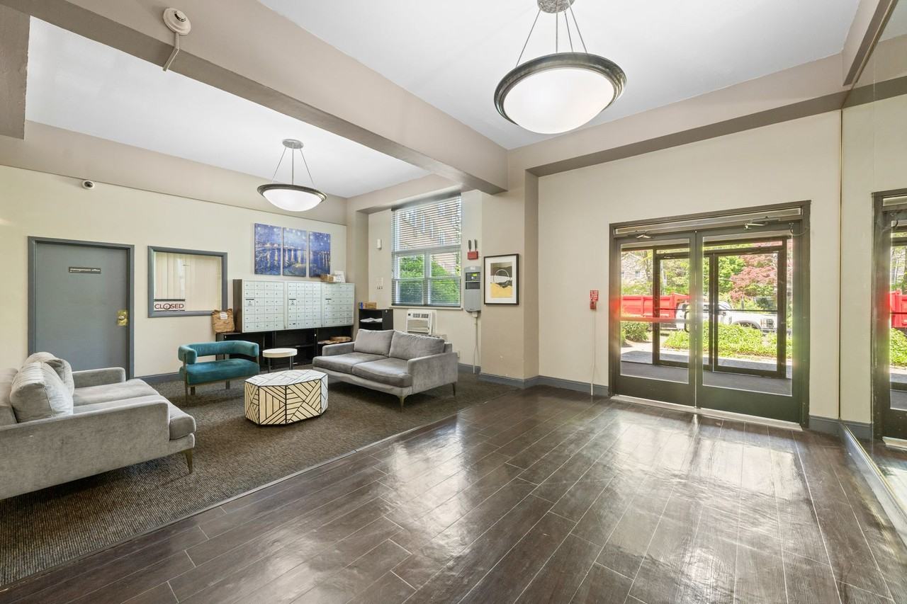 Metropolitan Wynnefield - Photo 2 of 50