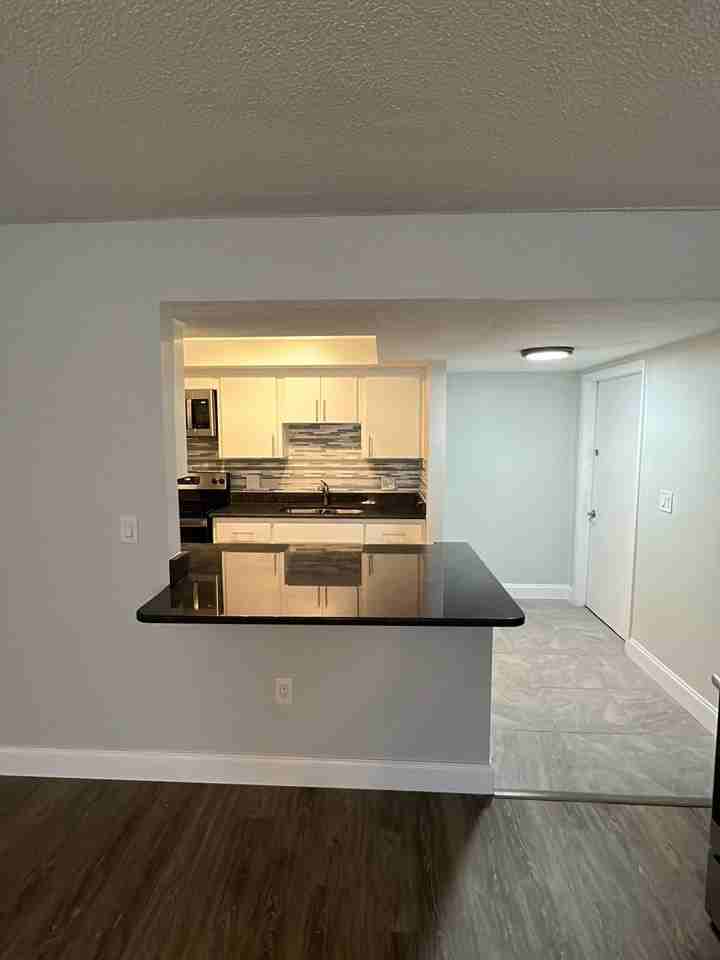 Citadel Apartments of Sarasota - Photo 3 of 11