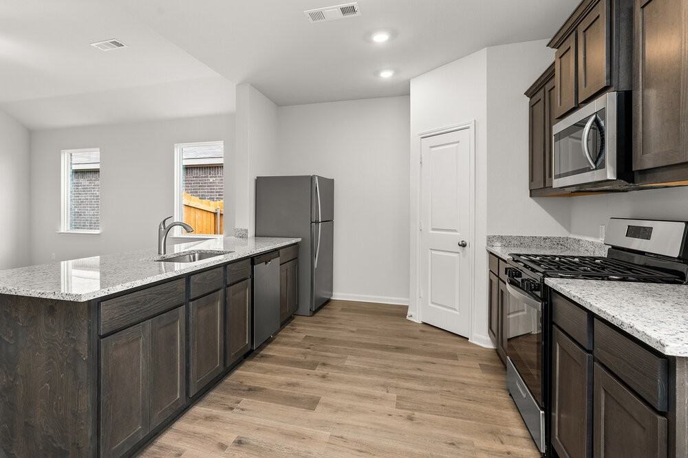 231 Patton Ln - Photo 6 of 22