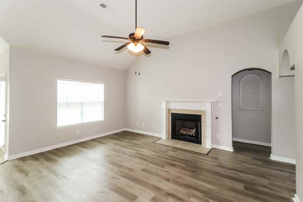 9149 Billy Pat Dr - Photo 5 of 17