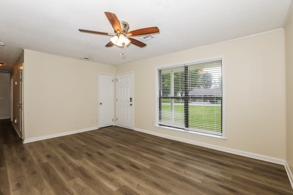 5 Silverwood Dr - Photo 3 of 16