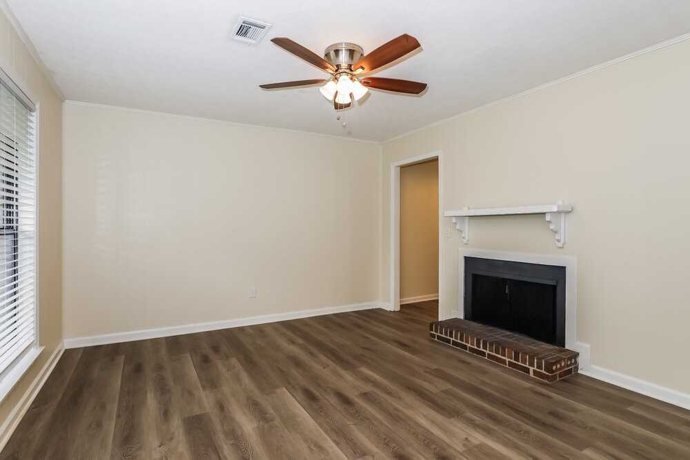5 Silverwood Dr - Photo 4 of 16