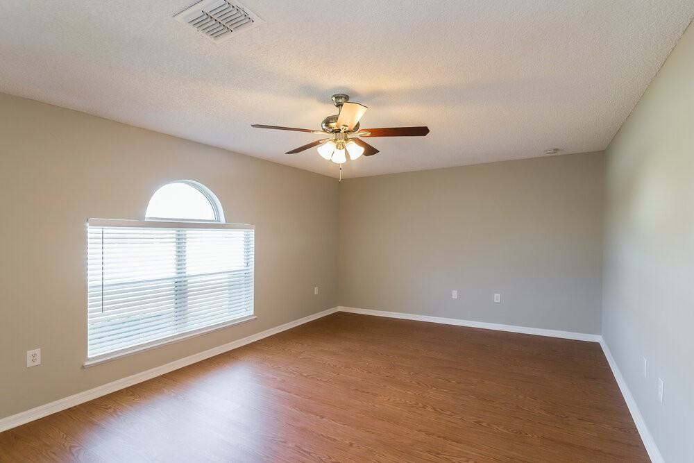8730 Lancashire Dr - Photo 2 of 16