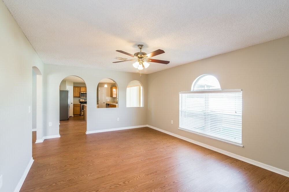 8730 Lancashire Dr - Photo 3 of 16