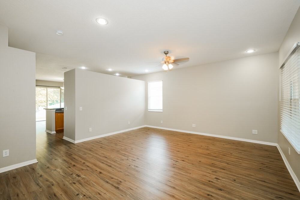 12923 Terrace Springs Dr - Photo 3 of 16