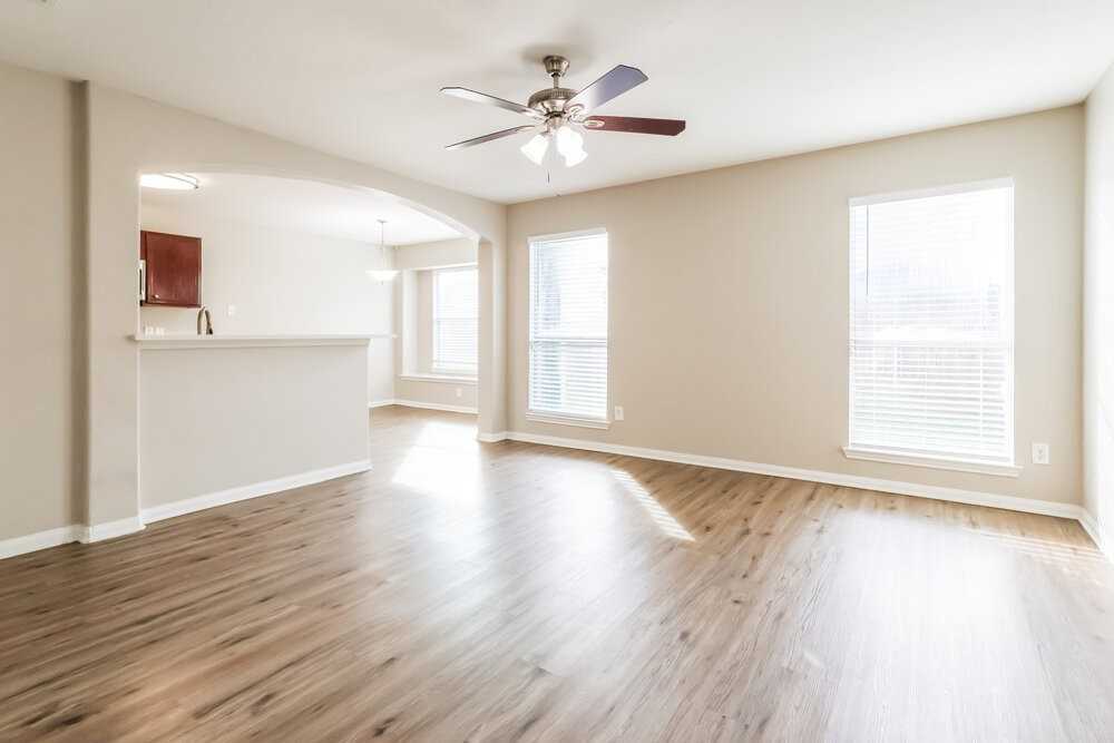 2507 Kiplands Way Dr - Photo 4 of 17