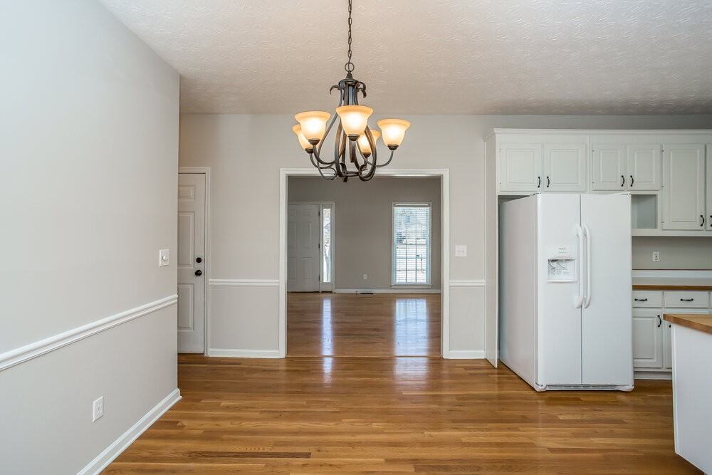 374 Nantucket Way - Photo 5 of 15
