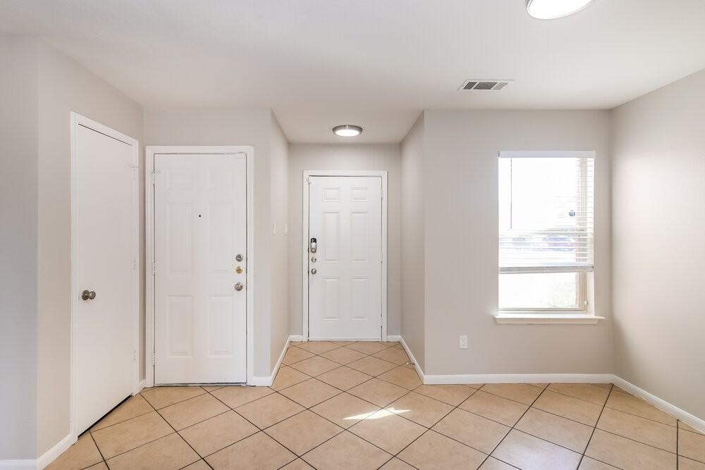 5622 Coastal Way - Photo 5 of 17