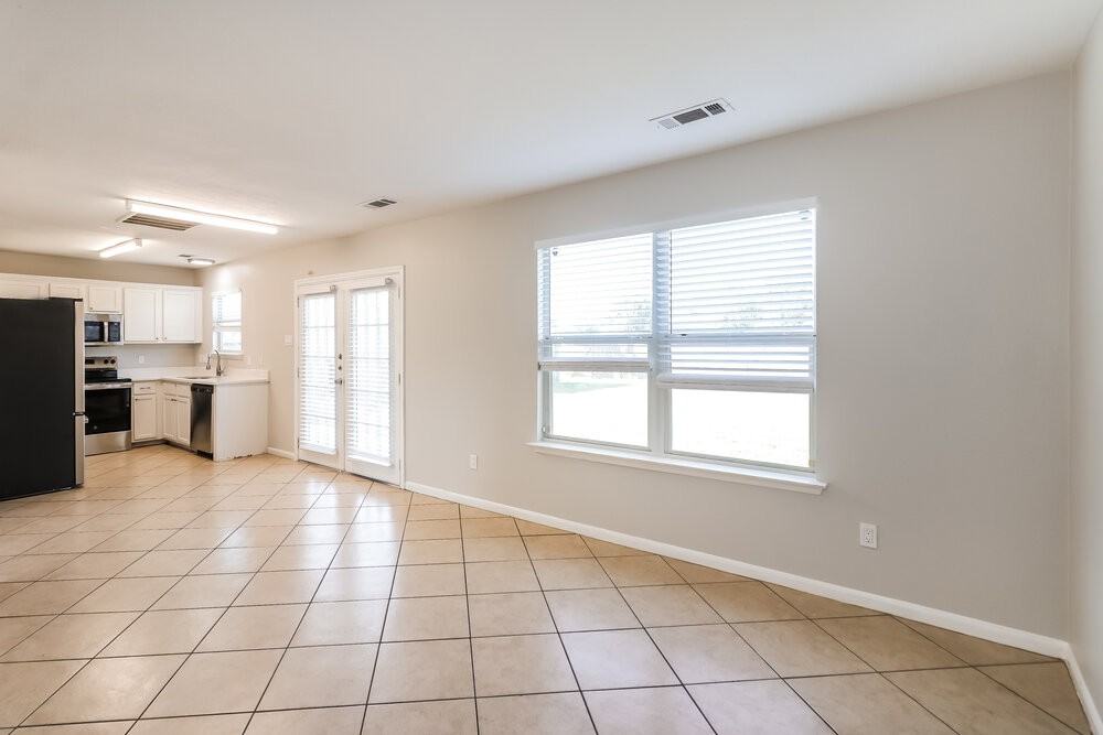 5622 Coastal Way - Photo 6 of 17