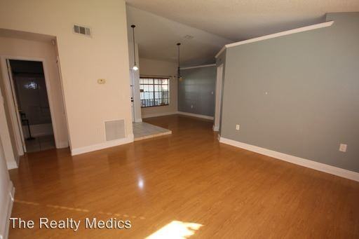 1080 W Riviera Blvd - Photo 2 of 14