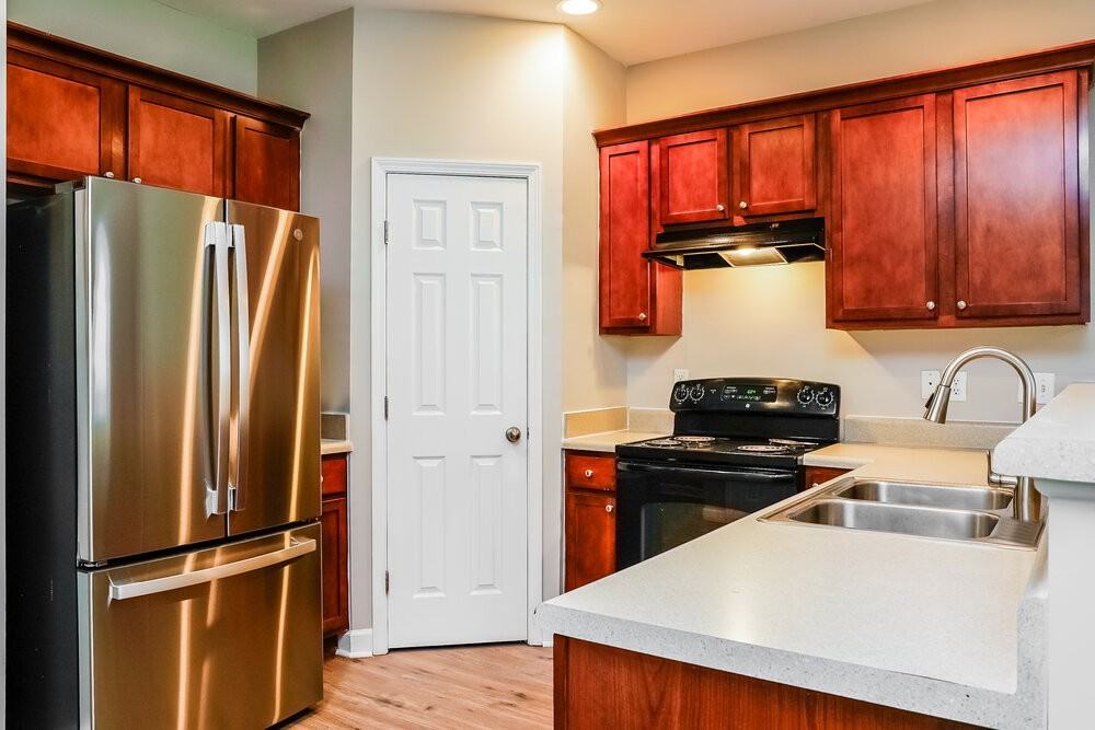2545 Spring Oaks Way - Photo 7 of 17