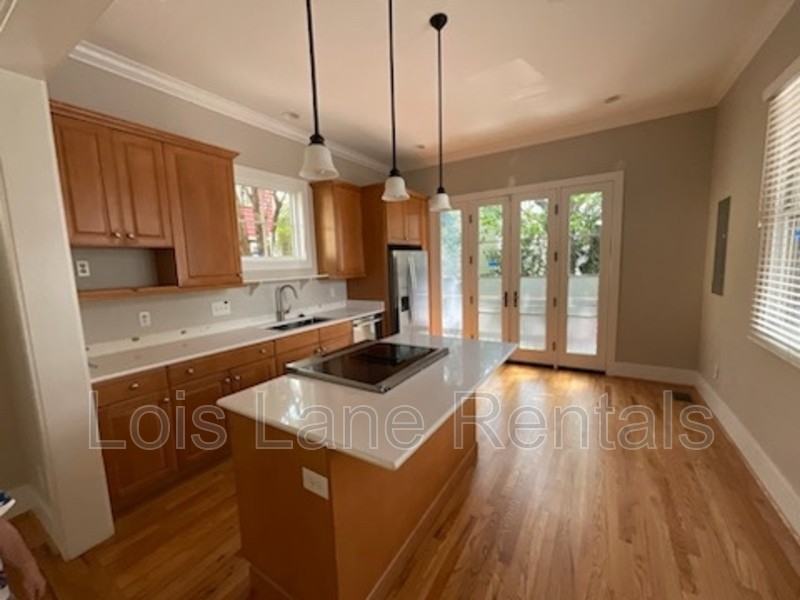 35 Hillary Ct - Photo 4 of 15