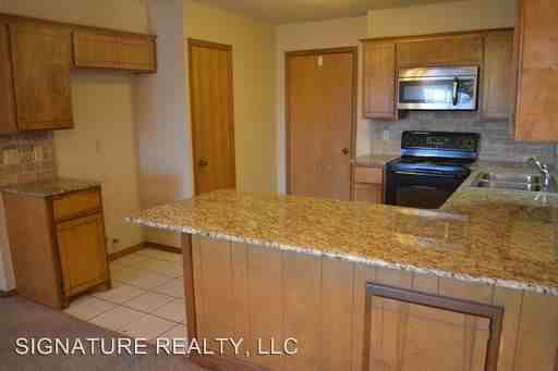 415 Wild Wind Rd - Photo 2 of 6