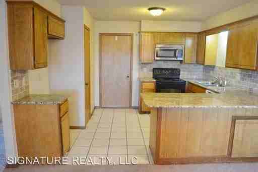 415 Wild Wind Rd - Photo 3 of 6