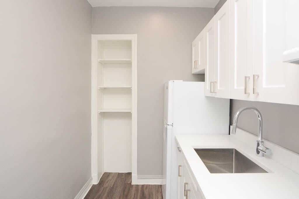 5516 N Kenmore Ave #403 - Photo 3 of 20