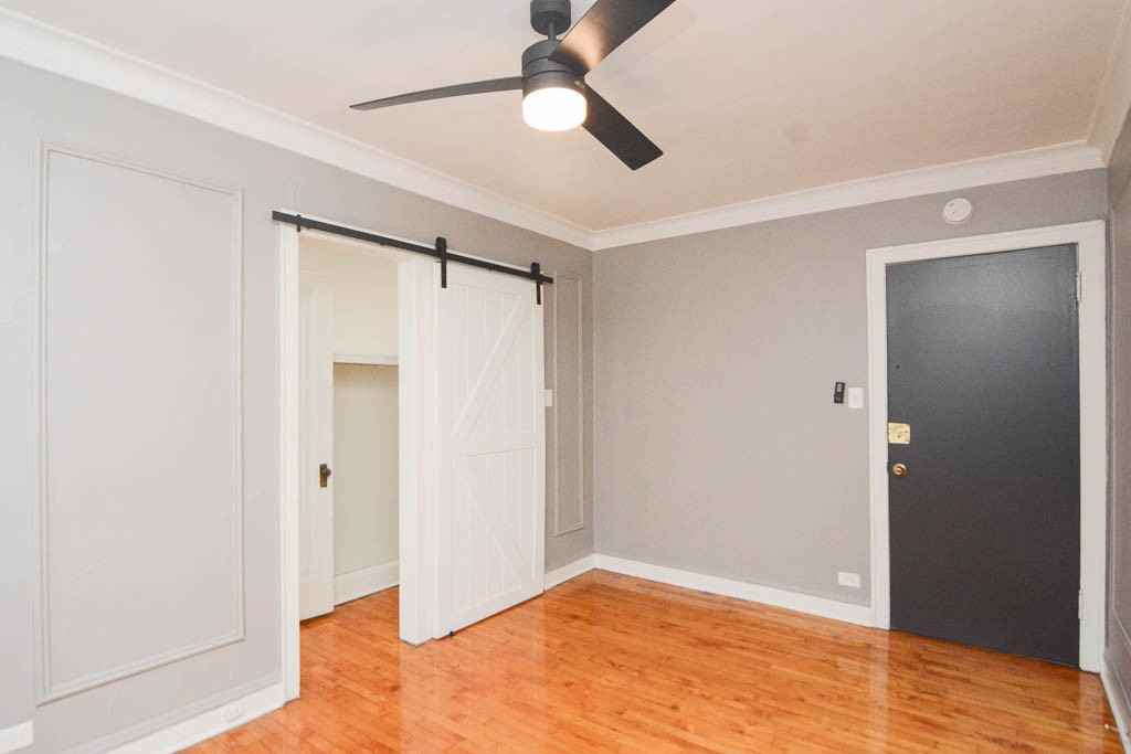 5516 N Kenmore Ave #403 - Photo 7 of 20
