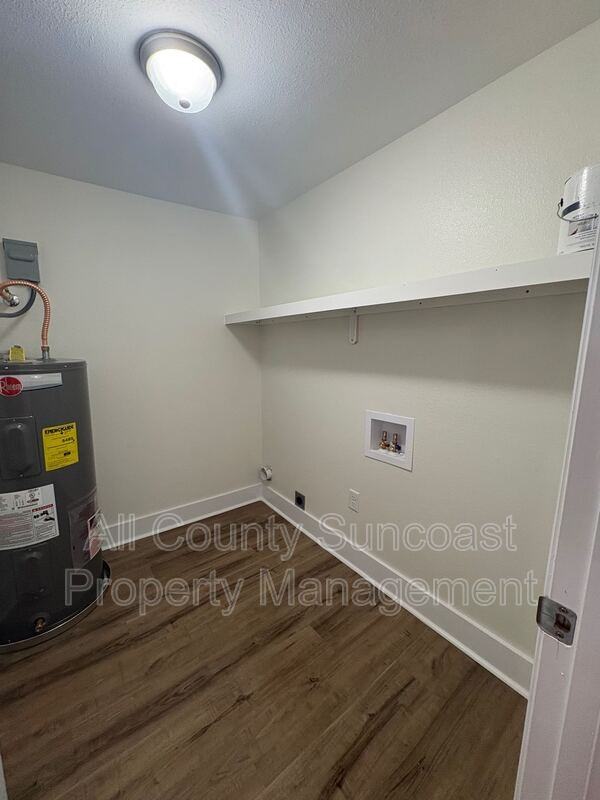 265 Bowman St - Photo 5 of 12