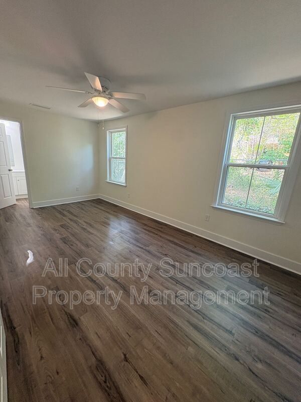 265 Bowman St - Photo 6 of 12