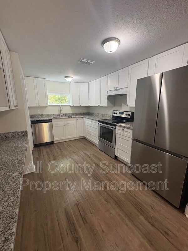 265 Bowman St - Photo 7 of 12