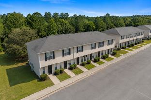 Beautiful 2bedroom 2.5 bath Townhome - Photo 1 of 1