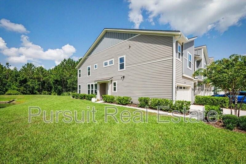 11150 Minnetta Ct - Photo 3 of 33